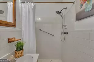 355 Circle Dr, Fayetteville, GA 30214 - Photo 18