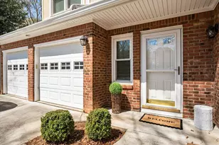 1016 Pine Grove Dr, Alpharetta, GA 30009 - Photo 2