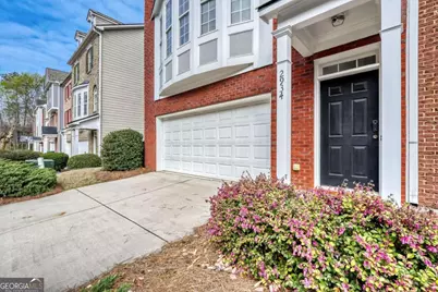 2934 Wintercrest Drive, Dunwoody, GA 30360 - Photo 4