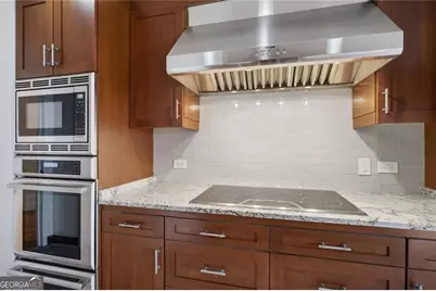 2660 Peachtree Road NW #9G, Atlanta, GA 30305 - Photo 16