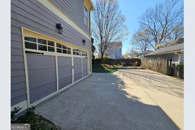 1562 Mercer Avenue, College Park, GA 30337 - Photo 10