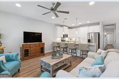 300 Second Street E #E, Darien, GA 31305 - Photo 4