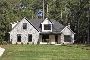 2039 Fischer Rd, Sharpsburg, GA 30277 - Photo 1