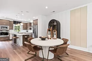 2578 Astaire Ct, Atlanta, GA 30318 - Photo 16