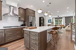 2578 Astaire Ct, Atlanta, GA 30318 - Photo 14