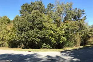 128 Oakview Club Dr, Macon, GA 31216 - Photo 1