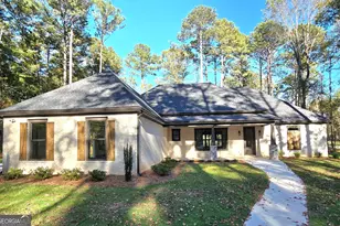 2043 Fischer Rd, Sharpsburg, GA 30277 - Photo 2