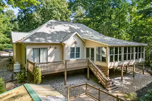 390 Lake Pl Dr, Lavonia, GA 30553 - Photo 2