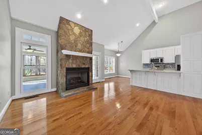 390 Lake Place Drive, Lavonia, GA 30553 - Photo 10