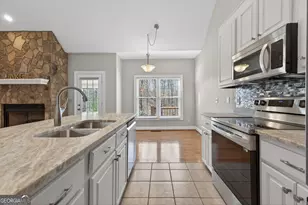 390 Lake Pl Dr, Lavonia, GA 30553 - Photo 4