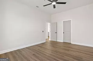 302 Lorch St, Savannah, GA 31404 - Photo 12