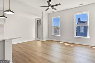 302 Lorch St, Savannah, GA 31404 - Photo 10