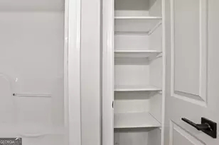 302 Lorch St, Savannah, GA 31404 - Photo 16