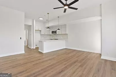 302 Lorch Street #204, Savannah, GA 31404 - Photo 2