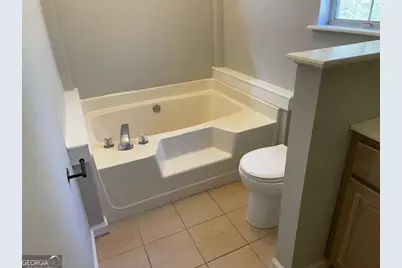 440 E Country Woods Drive, Covington, GA 30016 - Photo 4