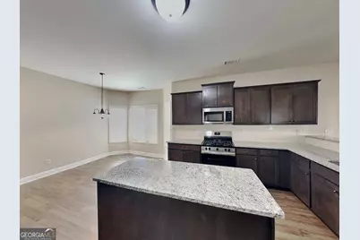 454 Cherry Creek Drive, Loganville, GA 30052 - Photo 4