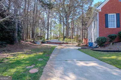 2255 Pinehaven Courts, Grayson, GA 30017 - Photo 2