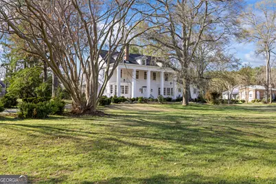 215 Hartwell Road, Lavonia, GA 30553 - Photo 1