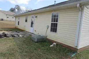 33 Mitchell Rd, Forsyth, GA 31029 - Photo 10