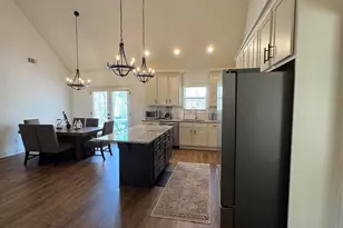 46 W Greenwood Dr, Carrollton, GA 30117 - Photo 8