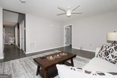504 Rue Chalet, Lavonia, GA 30553 - Photo 12