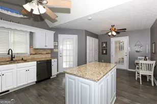 504 Rue Chalet, Lavonia, GA 30553 - Photo 6