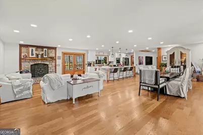 109 Briarwood Drive, Carrollton, GA 30117 - Photo 4