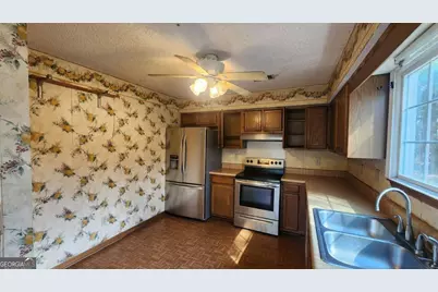 7847 Sugarland Drive, Jonesboro, GA 30236 - Photo 8