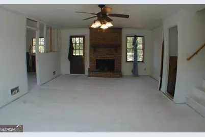 3417 Creekwood Drive SE, Conyers, GA 30094 - Photo 2