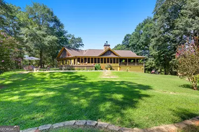 1320 Burroughs Road, Lavonia, GA 30553 - Photo 2