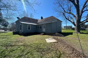 186 Calhoun St, Fairmount, GA 30139 - Photo 12