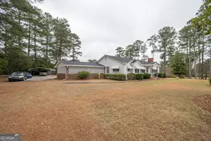 253 Woodland Dr, Winder, GA 30680 - Photo 6