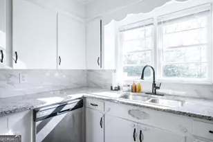 1402 Knoxville St, Fort Valley, GA 31030 - Photo 12