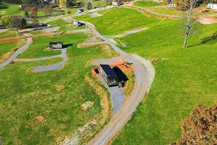 527 Saunders Rd, Franklin, NC 28734 - Photo 2