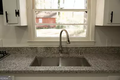 315 Dallas Drive, Thomaston, GA 30286 - Photo 10