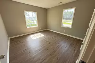 11 Pendleton St, Baxley, GA 31513 - Photo 8