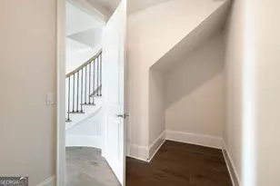 416 Upper E Ave, Savannah, GA 31401 - Photo 32