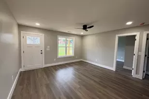 76 Gin Ave, Bowersville, GA 30516 - Photo 6