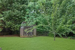 6031 Hitt Lake Ct, Stone Mountain, GA 30087 - Photo 14