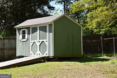 629 Locust Road, Locust Grove, GA 30248 - Photo 8