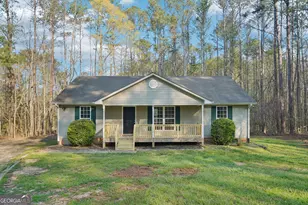 2024 Fischer Rd, Sharpsburg, GA 30277 - Photo 1