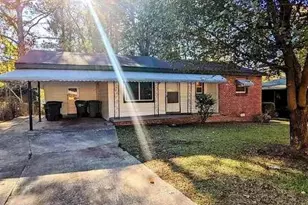 2818 Revere Dr NW, Atlanta, GA 30318 - Photo 2