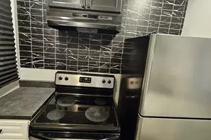 521 Meriwether St, Griffin, GA 30224 - Photo 8