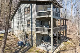 304 Ridge Cir, Blue Ridge, GA 30513 - Photo 8