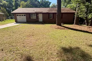 86 Christopher Cir, Fort Valley, GA 31030 - Photo 2