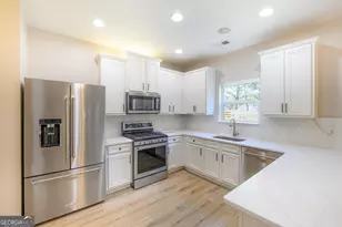 10 Bayview Dr, Newnan, GA 30265 - Photo 14