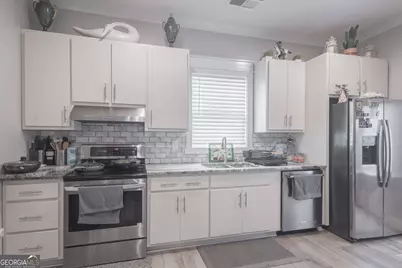 27 E Hill Street, Newnan, GA 30263 - Photo 8