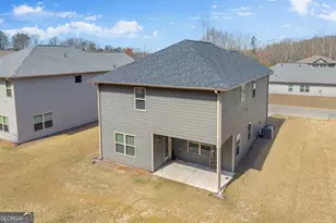 304 Magnolia Villas Dr, Cornelia, GA 30531 - Photo 4