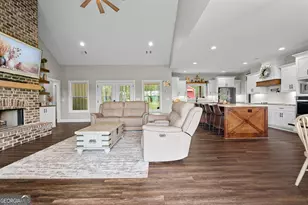 302 Willowood Rd, Lagrange, GA 30241 - Photo 12