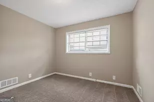 4706 Bexley Dr, Stone Mountain, GA 30083 - Photo 4